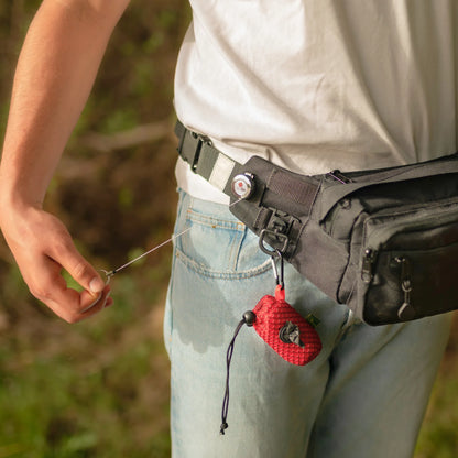 Jojo_ausgezogen_an_TamBe_Bag_und_D-Ring_Clip_mit_Hilo