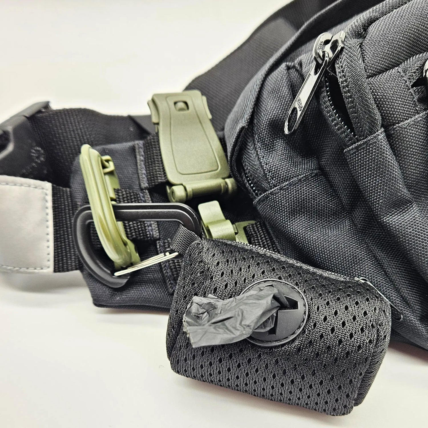 MOLLE_Adapter_gruen_an_TamBe_Bag