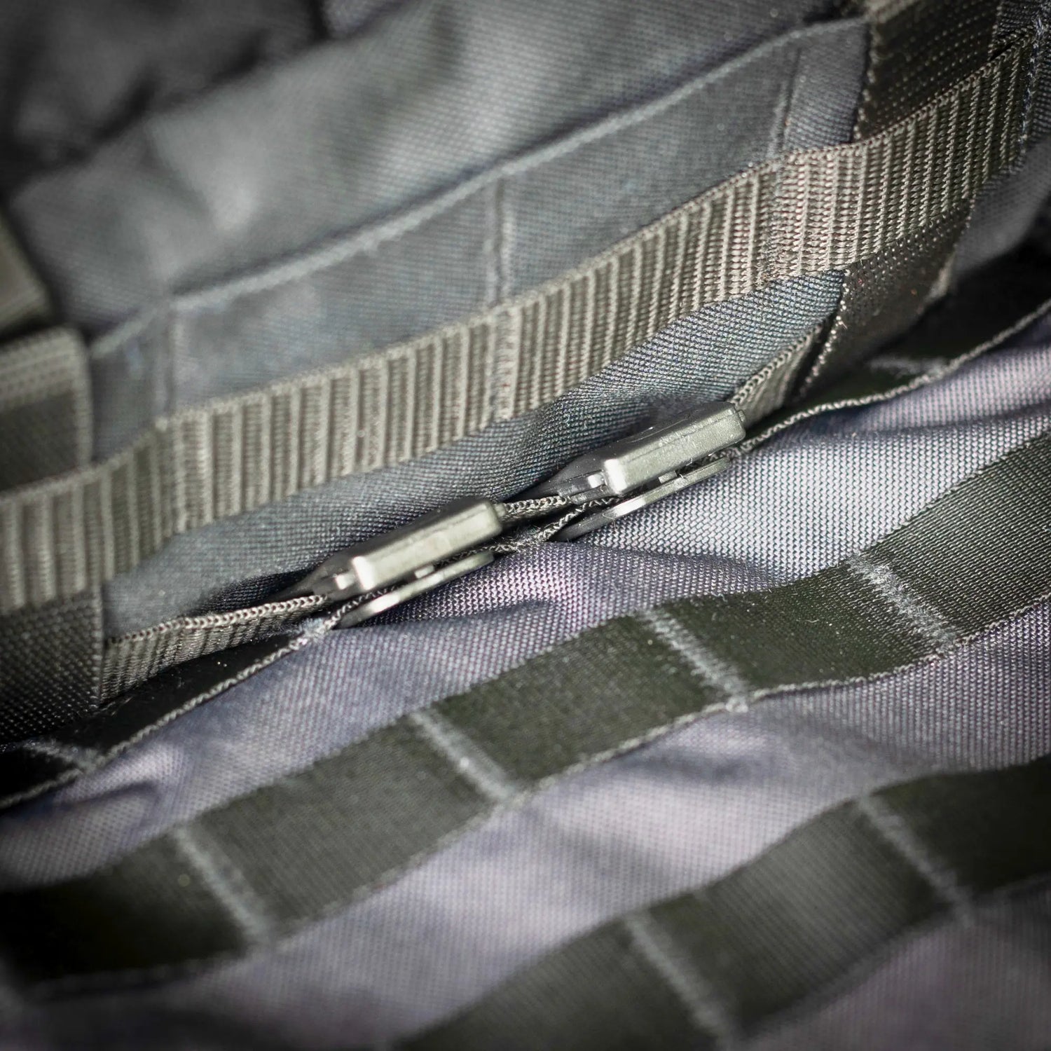 MOLLE_System_Verbinder_geschlossen_