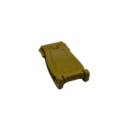 MOLLE System Verbinder khaki freigestellt