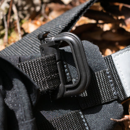 Molle D-Ring Verriegelung an der PAL Schlaufe der TamBe Bag